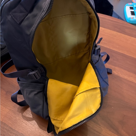 Lululemon Grey Backpack - Picture 6 of 6